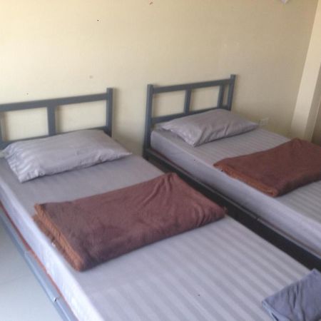 Kim Casa Hotell Nakhon Sawan Rom bilde